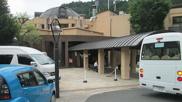 いよやかの郷の入り口